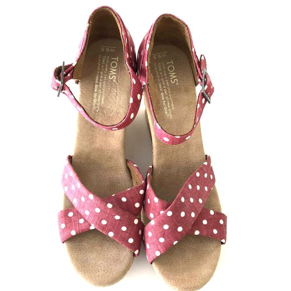 toms Shoes - Toms Woman's Wedge Heel Sandals size 9.5